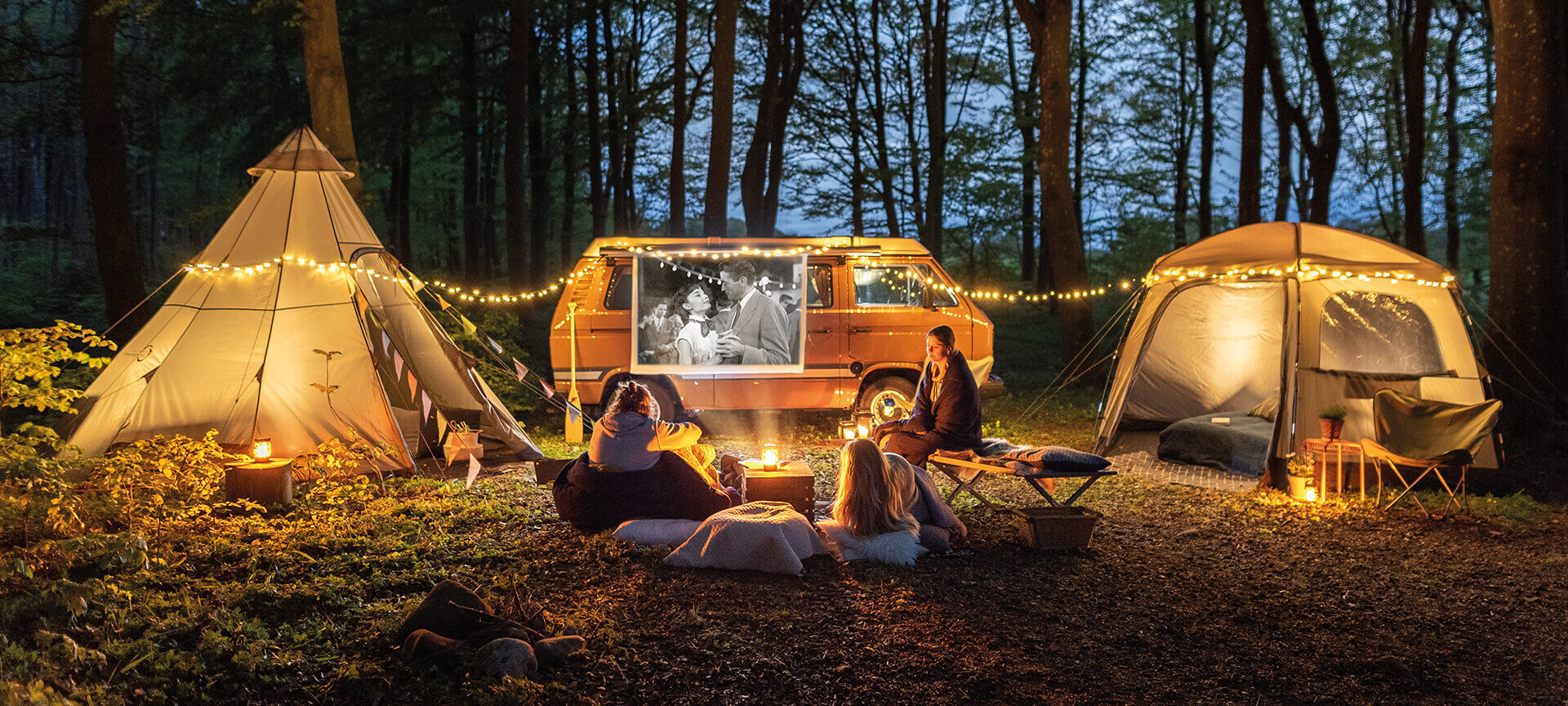 Outdoor camping dome tent – AIMTEX Pakistan; Waterproof trekking tent – camping tent exporter